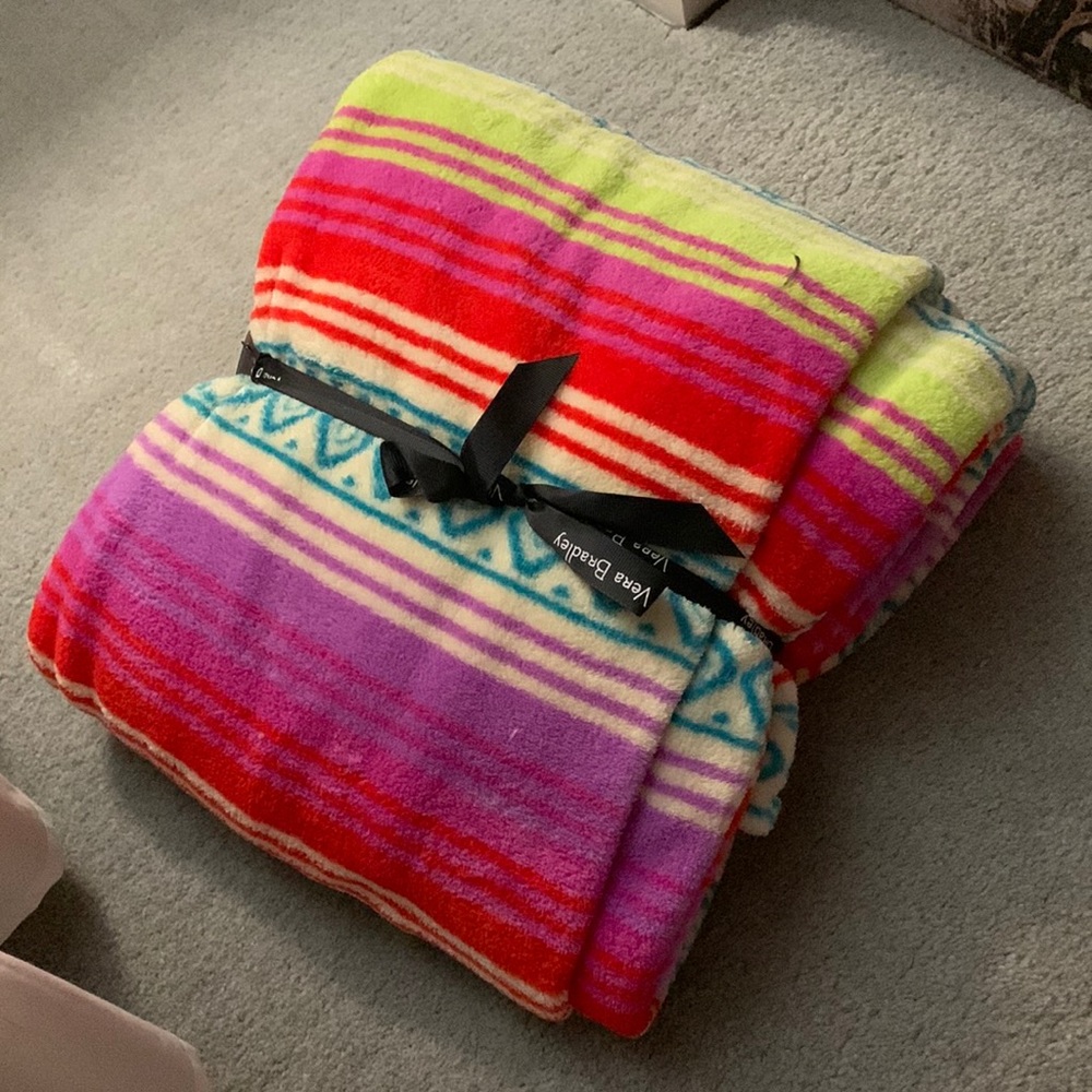 Vera Bradley 80” x 50” Throw Blanket (Brand new)